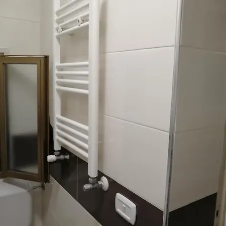 Naomi Apartment *